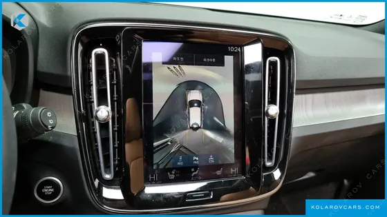 VOLVO XC40 B4 INSCRIPTION