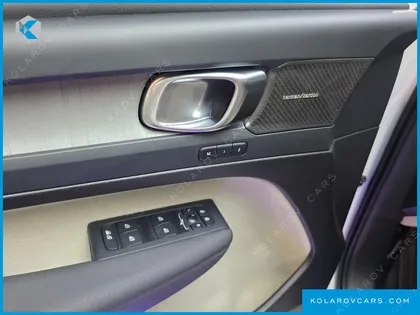 VOLVO XC40 B4 ULTRA BRIGHT