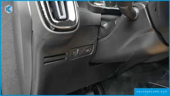 VOLVO XC40 B4 INSCRIPTION