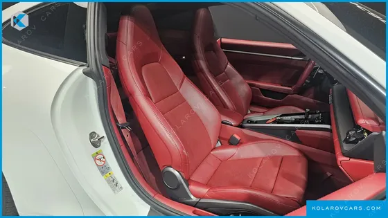 PORSCHE 911 CARRERA 4