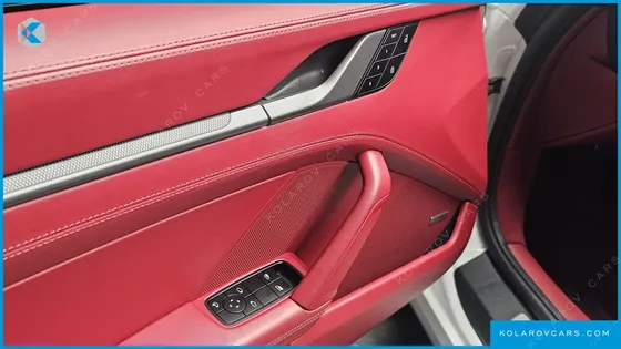 PORSCHE 911 CARRERA 4