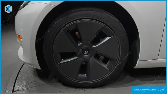 TESLA MODEL 3 RWD