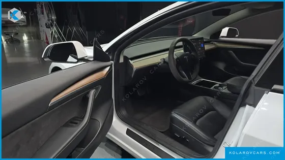 TESLA MODEL 3 RWD