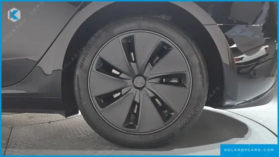 TESLA MODEL 3 RWD