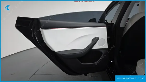 TESLA MODEL 3 RWD