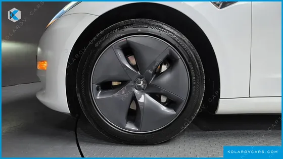 TESLA MODEL 3 LONG RANGE AWD