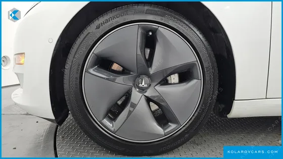 TESLA MODEL 3 LONG RANGE AWD