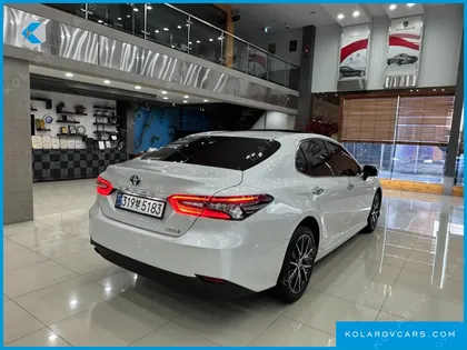 TOYOTA CAMRY 2.5 XLE HYBRID