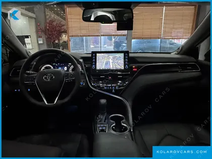 TOYOTA CAMRY 2.5 XLE HYBRID