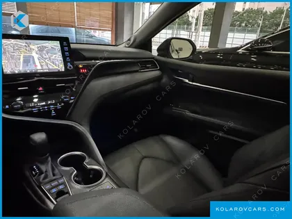 TOYOTA CAMRY 2.5 XLE HYBRID