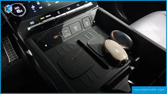 HYUNDAI SANTA FE GASOLINE 2.5T 4WD