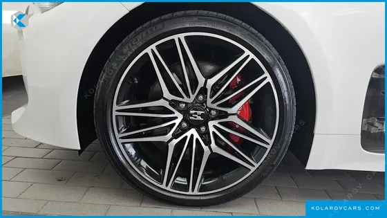 KIA STINGER 2.5 AWD MASTERS