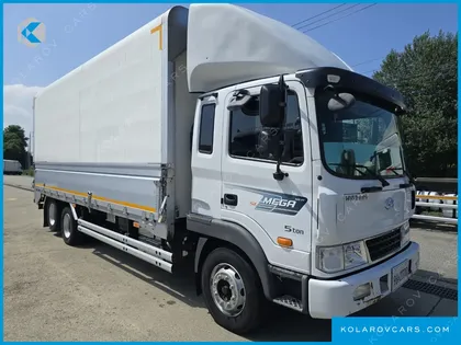 HYUNDAI MEGA TRUCK GOLD