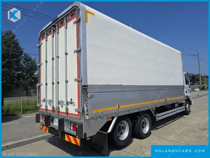 HYUNDAI MEGA TRUCK GOLD