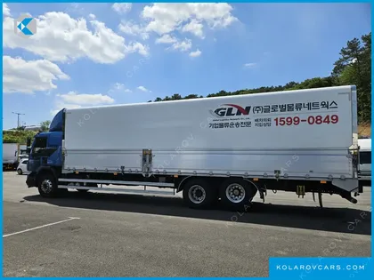 VOLVO CARGO TRUCK 6X2