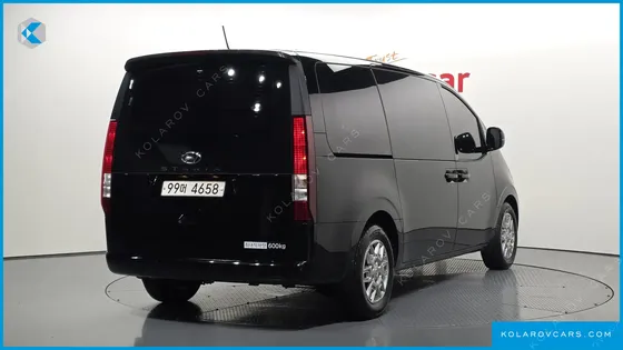 HYUNDAI STARIA NONE