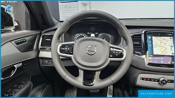 VOLVO XC90 T8 R-DESIGN HYBRID