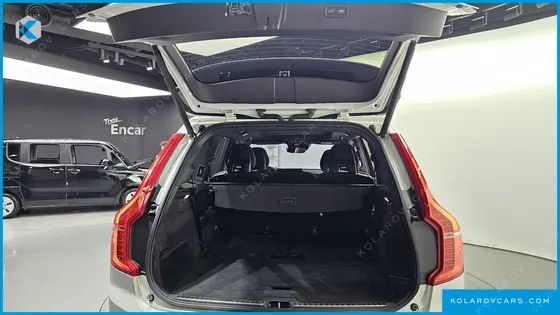 VOLVO XC90 T8 R-DESIGN HYBRID