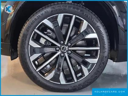 VOLVO XC90 T8 ULTRA BRIGHT HYBRID