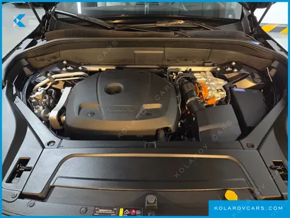 VOLVO XC90 T8 ULTRA BRIGHT HYBRID