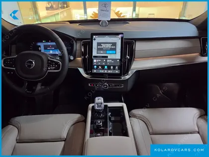 VOLVO XC90 T8 ULTRA BRIGHT HYBRID