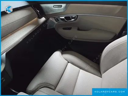 VOLVO XC90 T8 ULTRA BRIGHT HYBRID