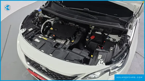 PEUGEOT 5008 1.5 BLUEHDI GT LINE