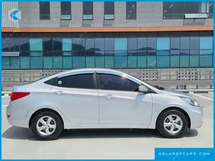 HYUNDAI ACCENT 1.4 VVT PREMIUM
