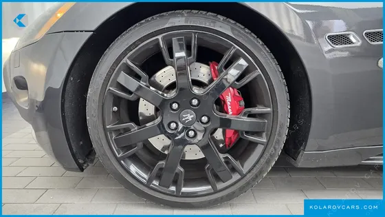 MASERATI GRAN TURISMO S 4.7