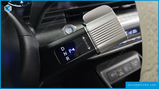 HYUNDAI KONA GASOLINE 2.0 2WD