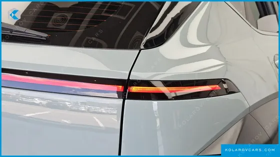 HYUNDAI KONA GASOLINE 2.0 2WD