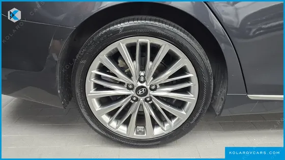 HYUNDAI GRANDEUR 2.2 DIESEL PREMIUM