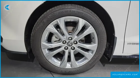 TOYOTA SIENNA 2.5 HYBRID 2WD