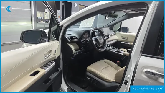 TOYOTA SIENNA 2.5 HYBRID 2WD
