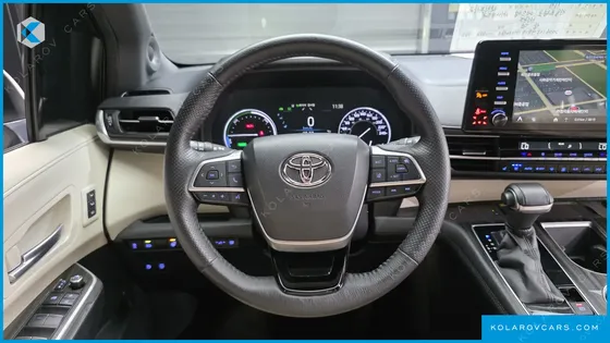 TOYOTA SIENNA 2.5 HYBRID 2WD