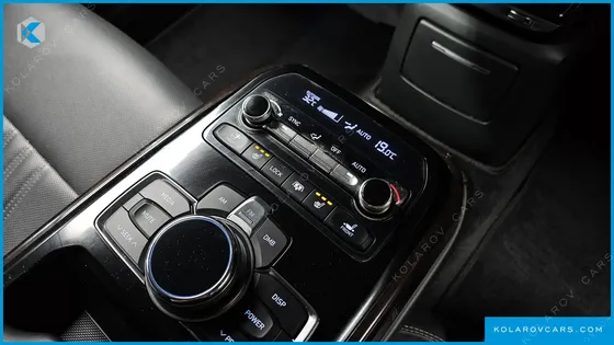GENESIS EQ900 3.8 GDI AWD