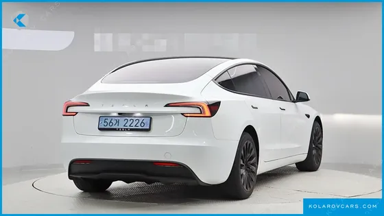 TESLA MODEL 3 RWD