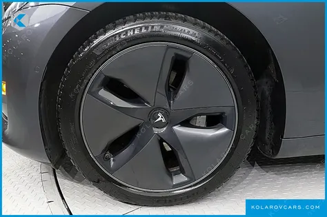 TESLA MODEL 3 LONG RANGE AWD