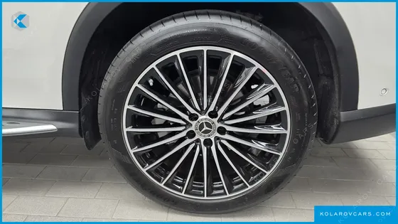 MERCEDES GLC-CLASS GLC300 4MATIC AMG LINE