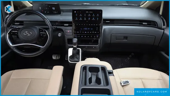 HYUNDAI STARIA L3.5 TOURER 11-SEATER