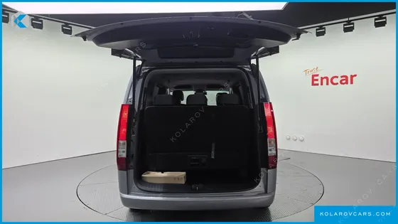 HYUNDAI STARIA TOURER 11-SEATER