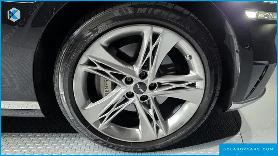 GENESIS G90 GASOLINE 3.5 TURBO AWD