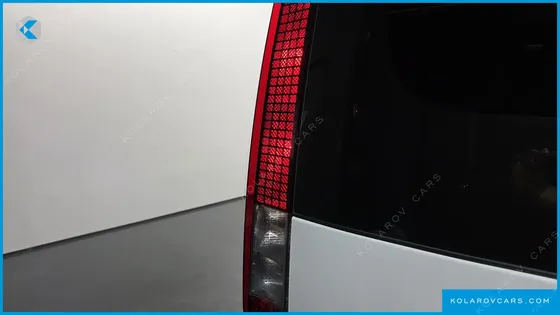 HYUNDAI STARIA HEV 1.6 CARGO 5-SEATER