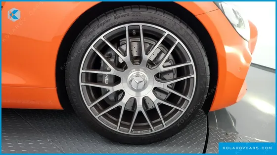 MERCEDES AMG GT 4.0