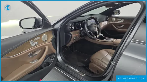MERCEDES E-CLASS E300E 4MATIC EXCLUSIVE