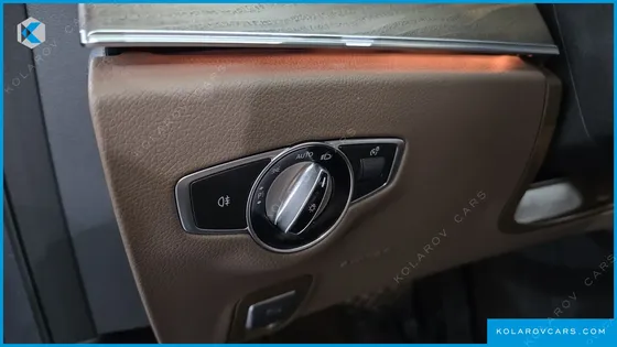 MERCEDES E-CLASS E300E 4MATIC EXCLUSIVE