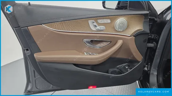 MERCEDES E-CLASS E300E 4MATIC EXCLUSIVE