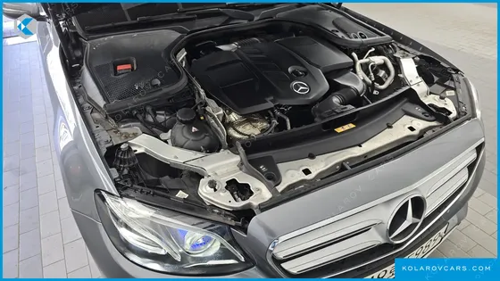 MERCEDES E-CLASS E220D AVANTGARDE
