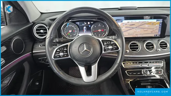 MERCEDES E-CLASS E220D AVANTGARDE