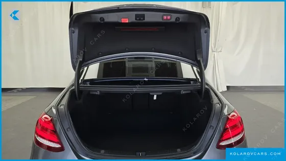 MERCEDES E-CLASS E220D AVANTGARDE
